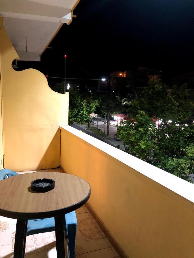 Vogli'S House Apartments & Rooms Durres Exterior photo