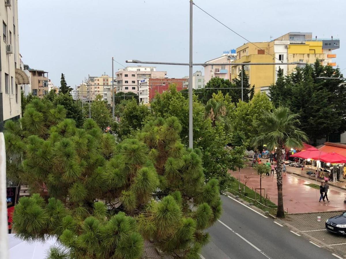 Vogli'S House Apartments & Rooms Durres Exterior photo