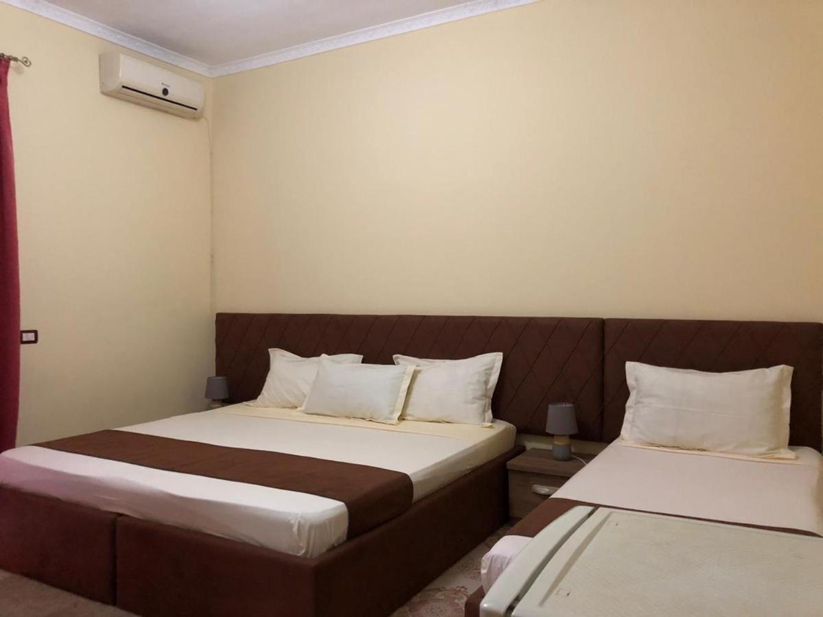 Vogli'S House Apartments & Rooms Durres Exterior photo